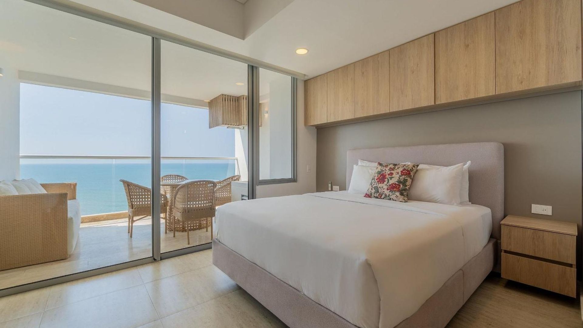 Apartamento 15th Floor Con Vista Mar Y Piscina Cb1511