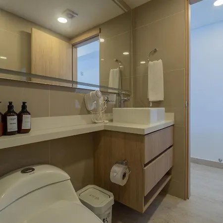 15th Floor Con Vista Mar Y Piscina Cb1511