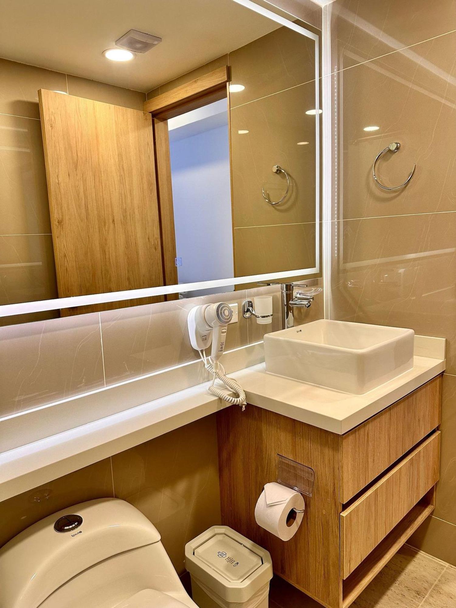 Apartasuite Moderna Vista Al Mar Wifi Piscina Cartagena