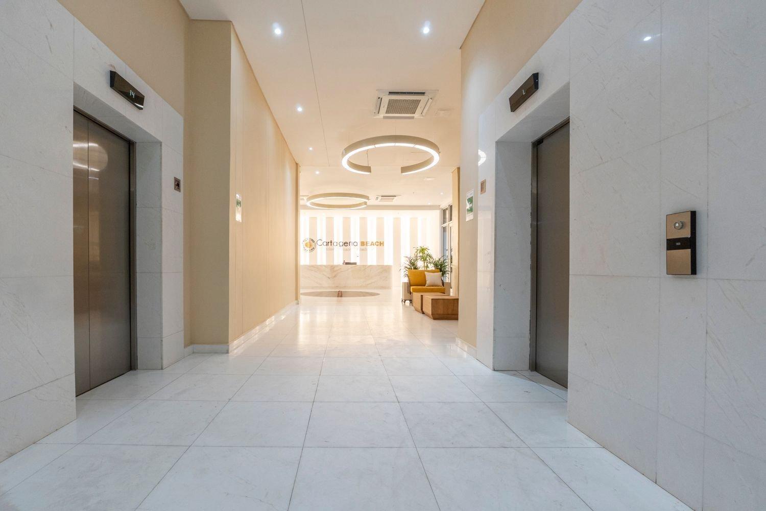 Apartasuite Moderna Vista Al Mar Wifi Piscina *